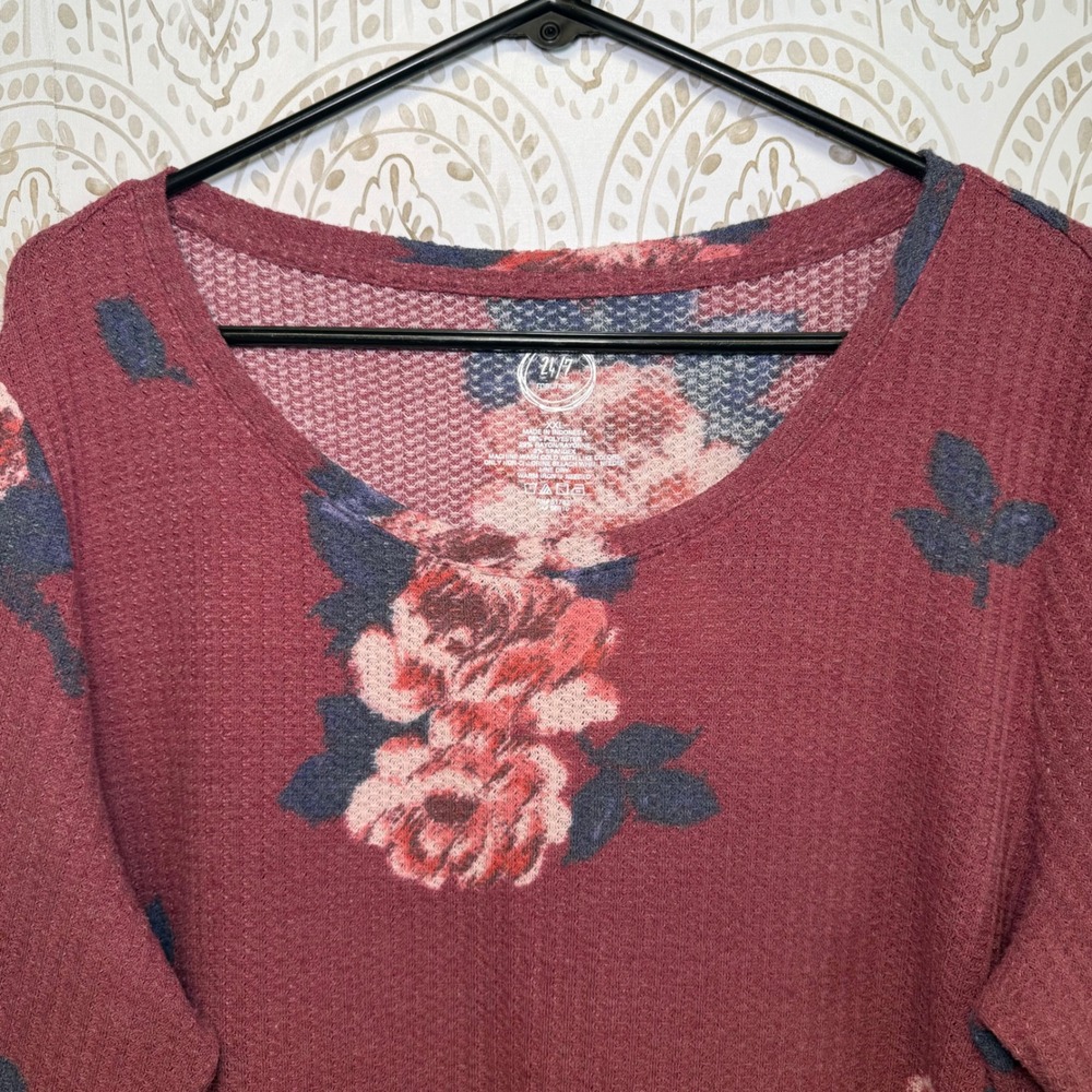 Maurices 24/7 Burgundy Floral Waffle Knit Tunic Top XXL Long Sleeve Asymmetrical - Picture 5 of 7